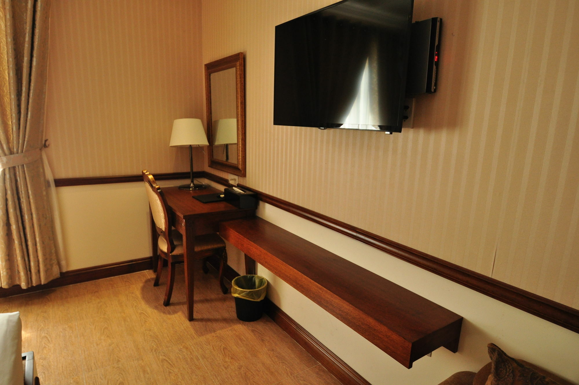 Central Hotel & Residences Swimming Pool Ho Chi Minh City Exterior photo